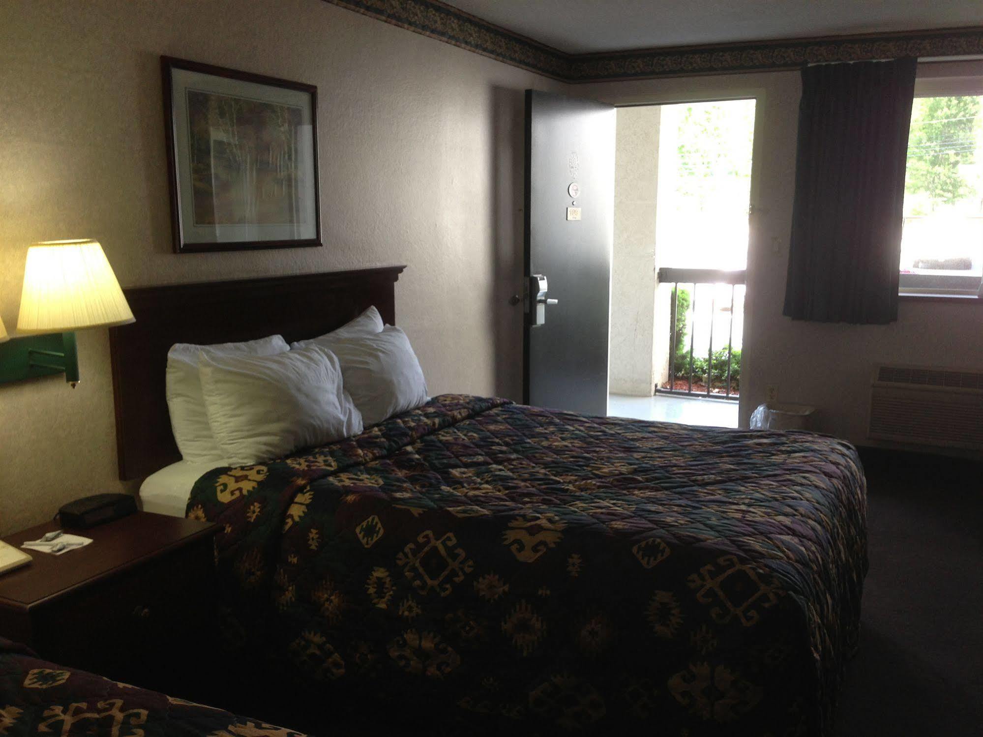 Cherokee Grand Hotel Buitenkant foto