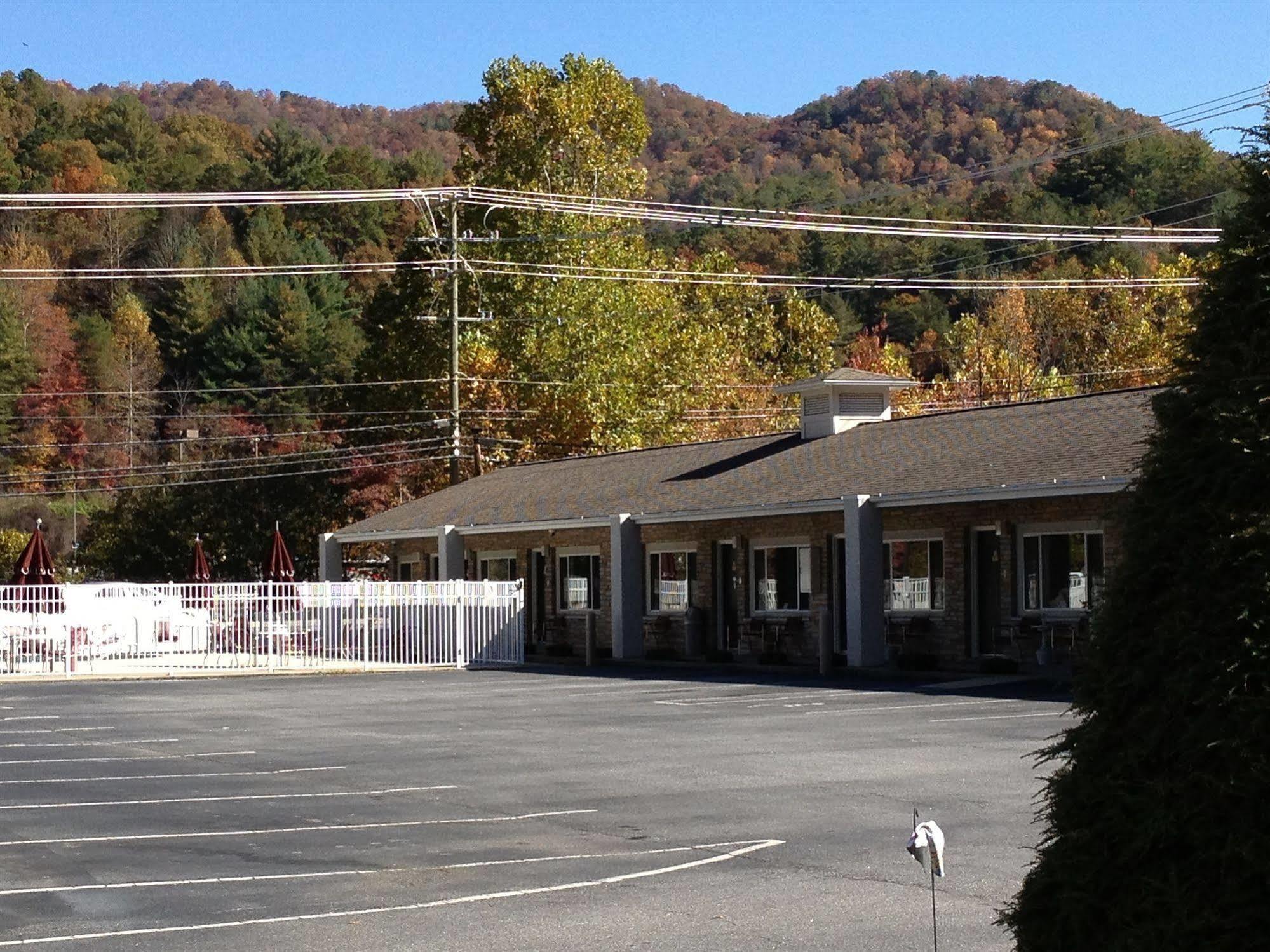 Cherokee Grand Hotel Buitenkant foto